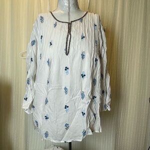 Solitaire White blouse with Blue Embroidery and silver metallic beading at neck